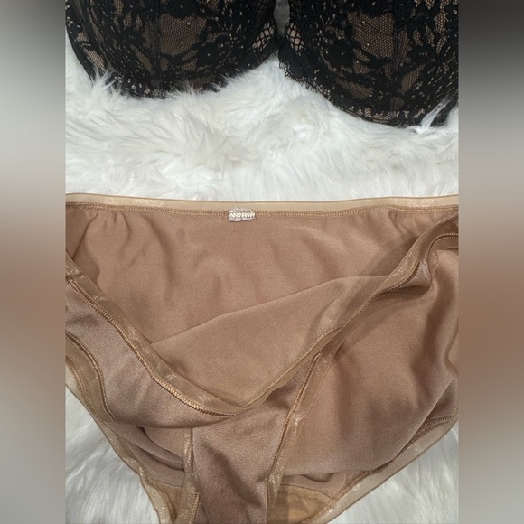 Very Sexy Push Up Victorias Secret Bra set - Picture 3 of 14